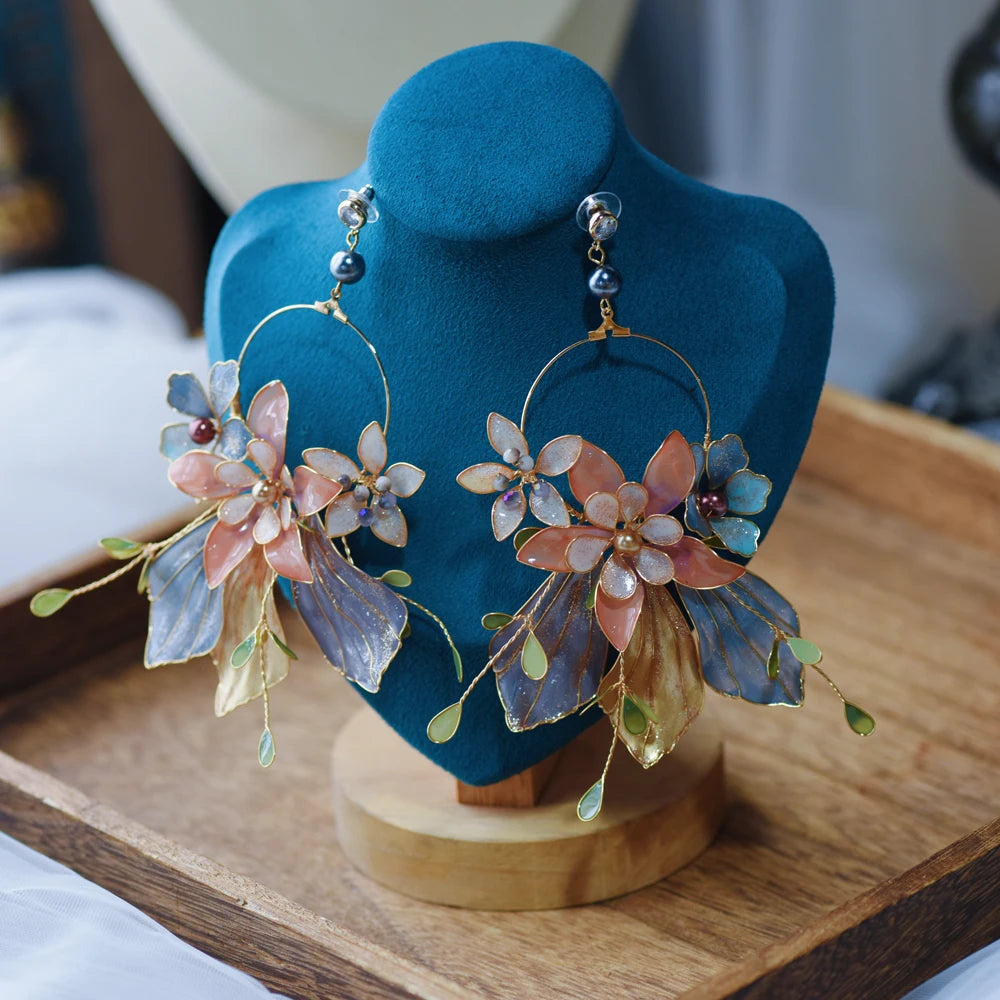Xing Yu Brincos de Flores "Bromélia" Para Noivas, Debutantes, Madrinhas e Convidadas de Casamentos e Eventos Sociais
